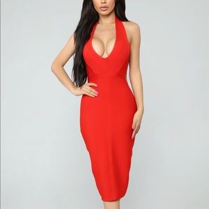 NEW WITH TAGS- Fashion Nova Bodycon Halter